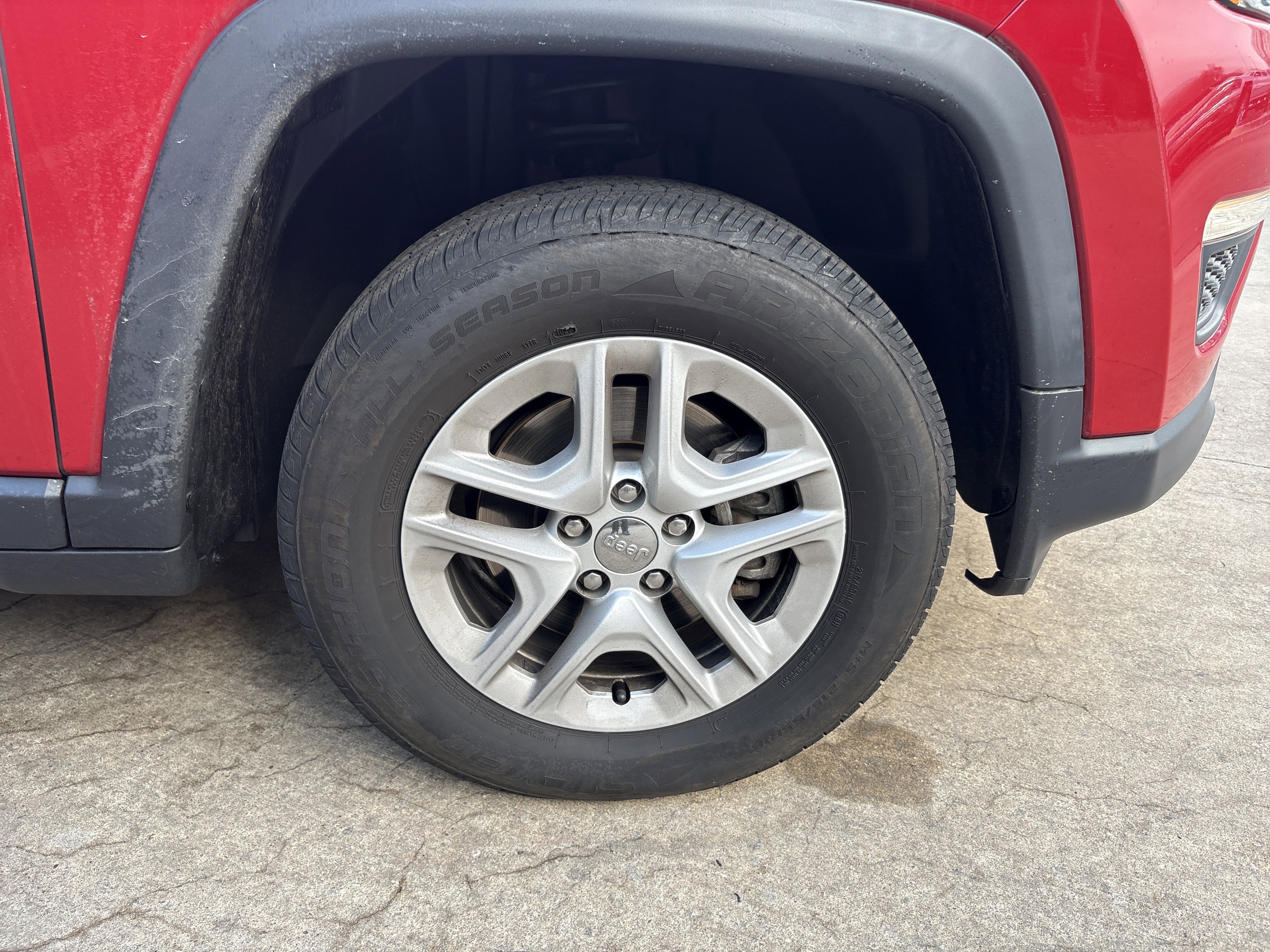 Used 2018 Jeep Compass Sport image 12