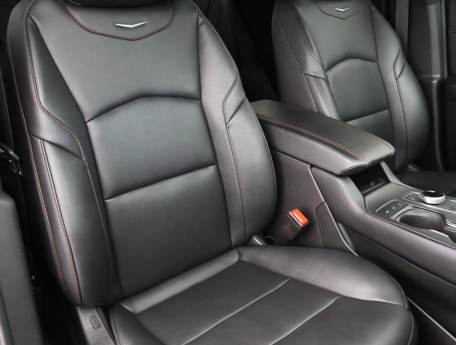 Certified 2023 Cadillac XT4 Sport FWD image 22