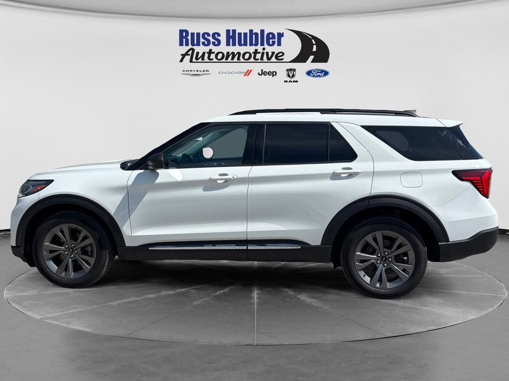 Used 2025 Ford Explorer Active w/ Active Comfort Package AWD/4WD image 2