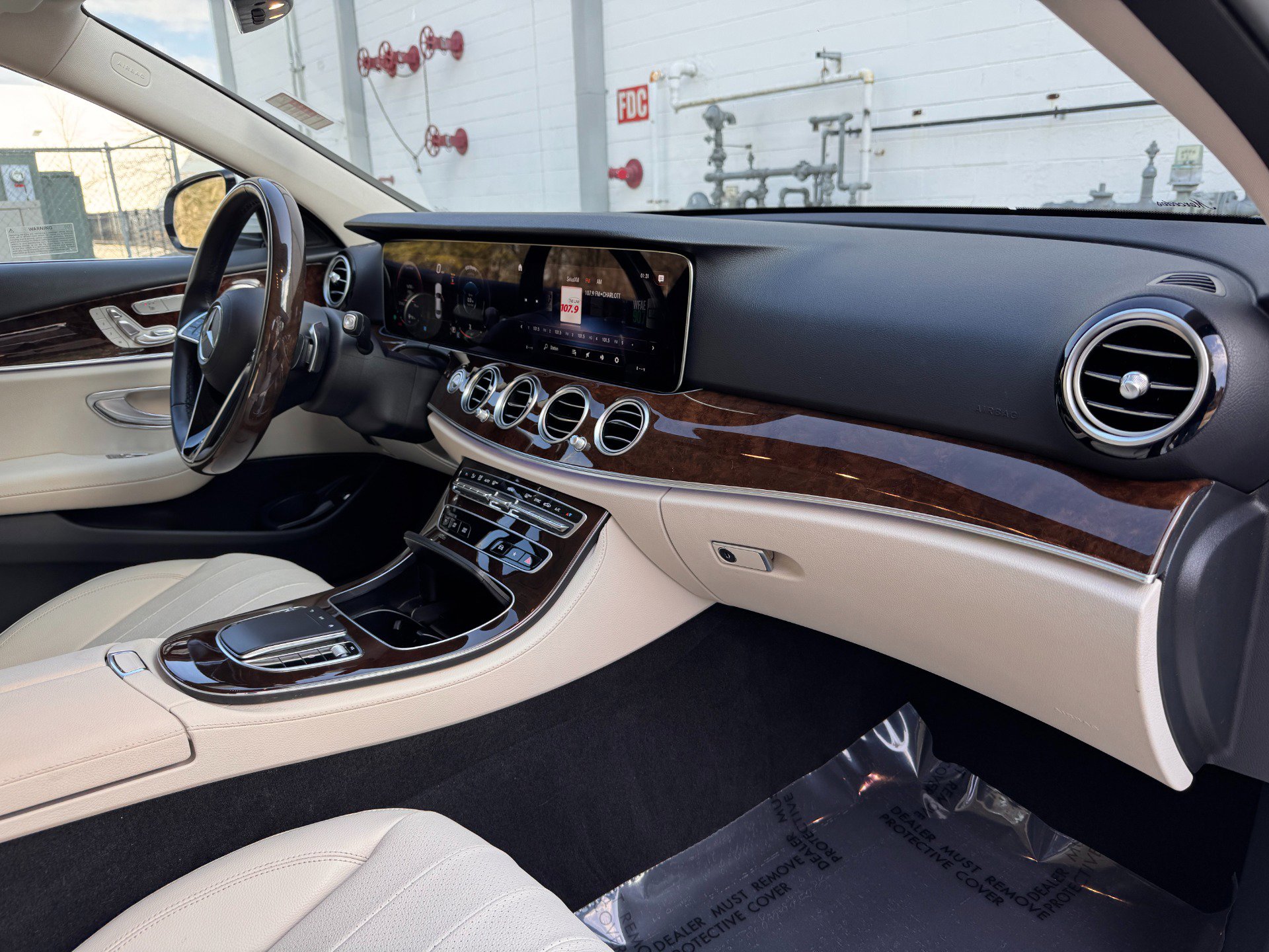 Used 2023 Mercedes-Benz E 350 4MATIC Sedan w/ Premium Package image 54