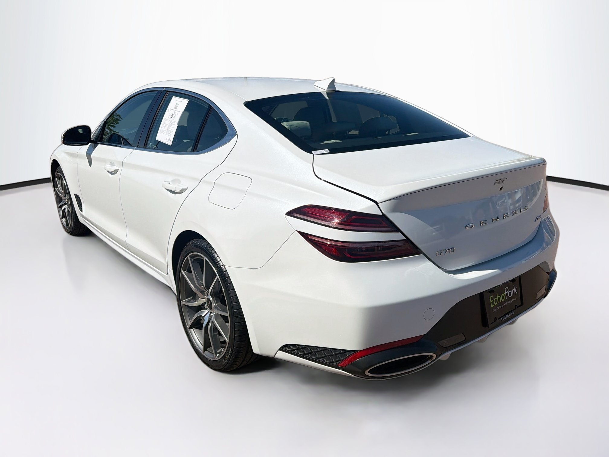 Used 2025 Genesis G70 2.5T AWD/4WD image 5