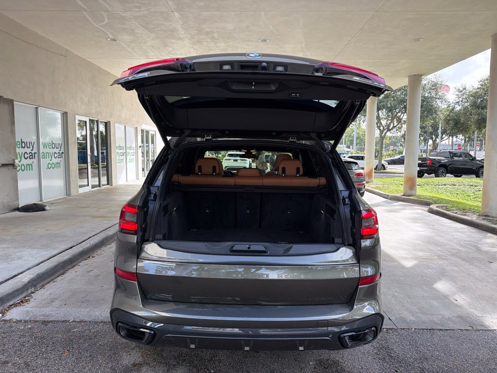 Used 2023 BMW X5 sDrive40i w/ M Sport Package RWD image 40