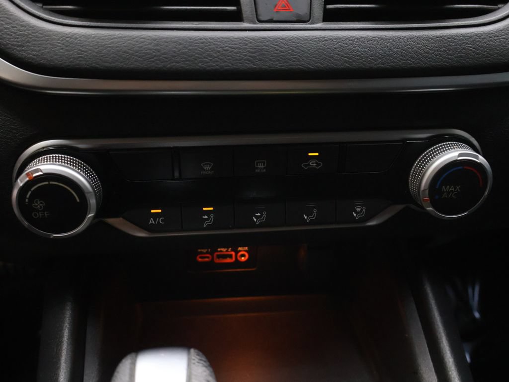 Used 2022 Nissan Altima 2.5 SV FWD image 24