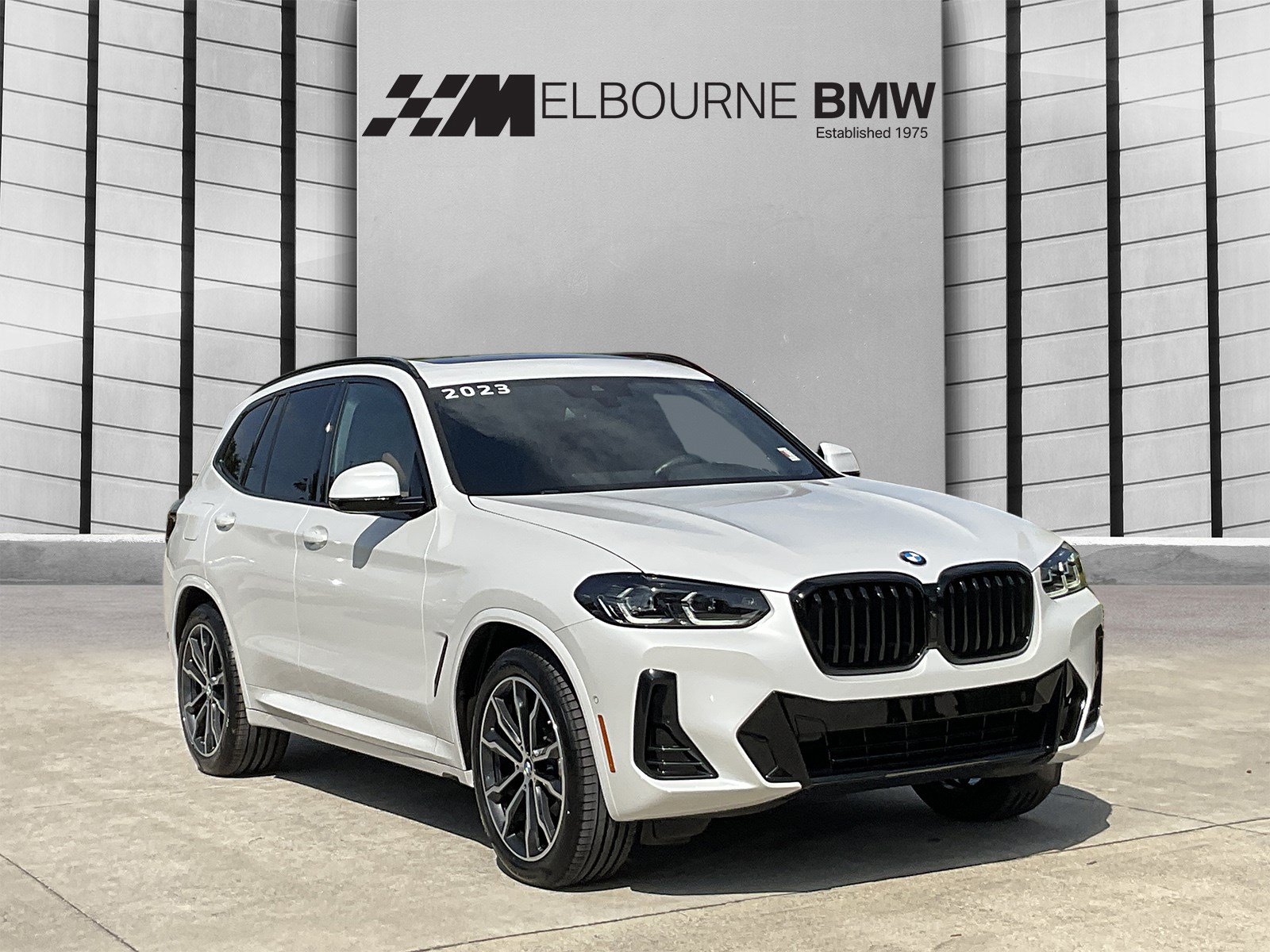 Certified 2023 BMW X3 xDrive30i w/ M Sport Package AWD/4WD image 3