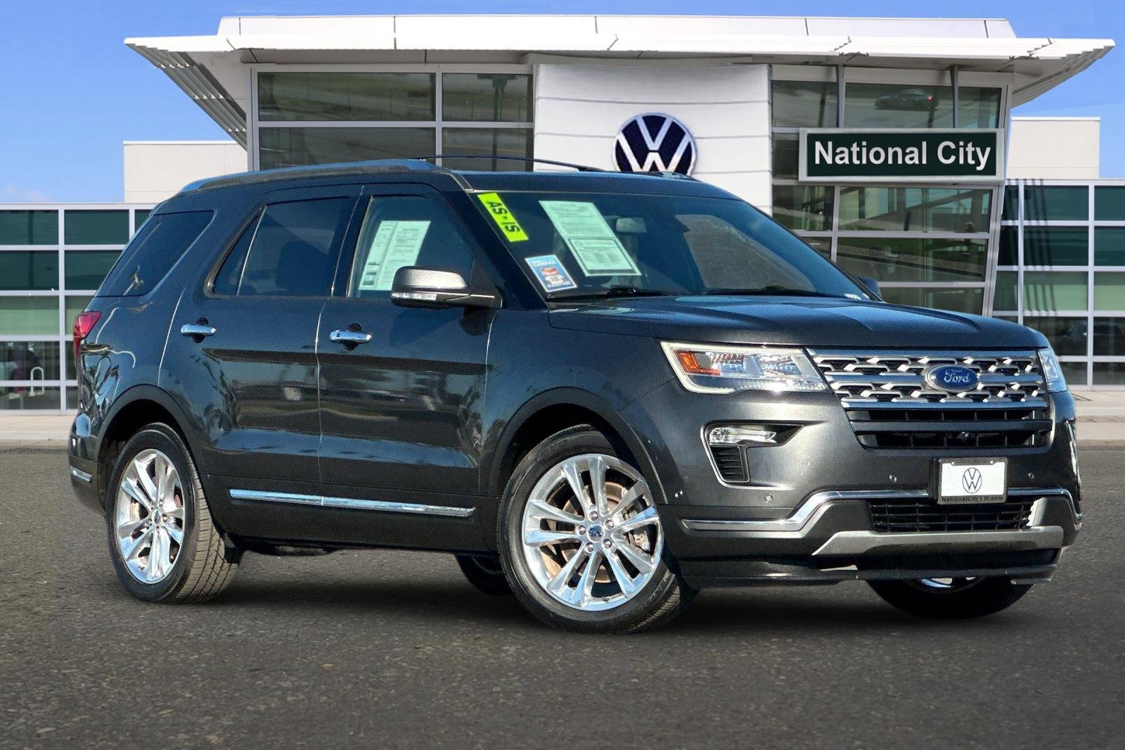 Used 2018 Ford Explorer Limited w/ Equipment Group 301A image 2