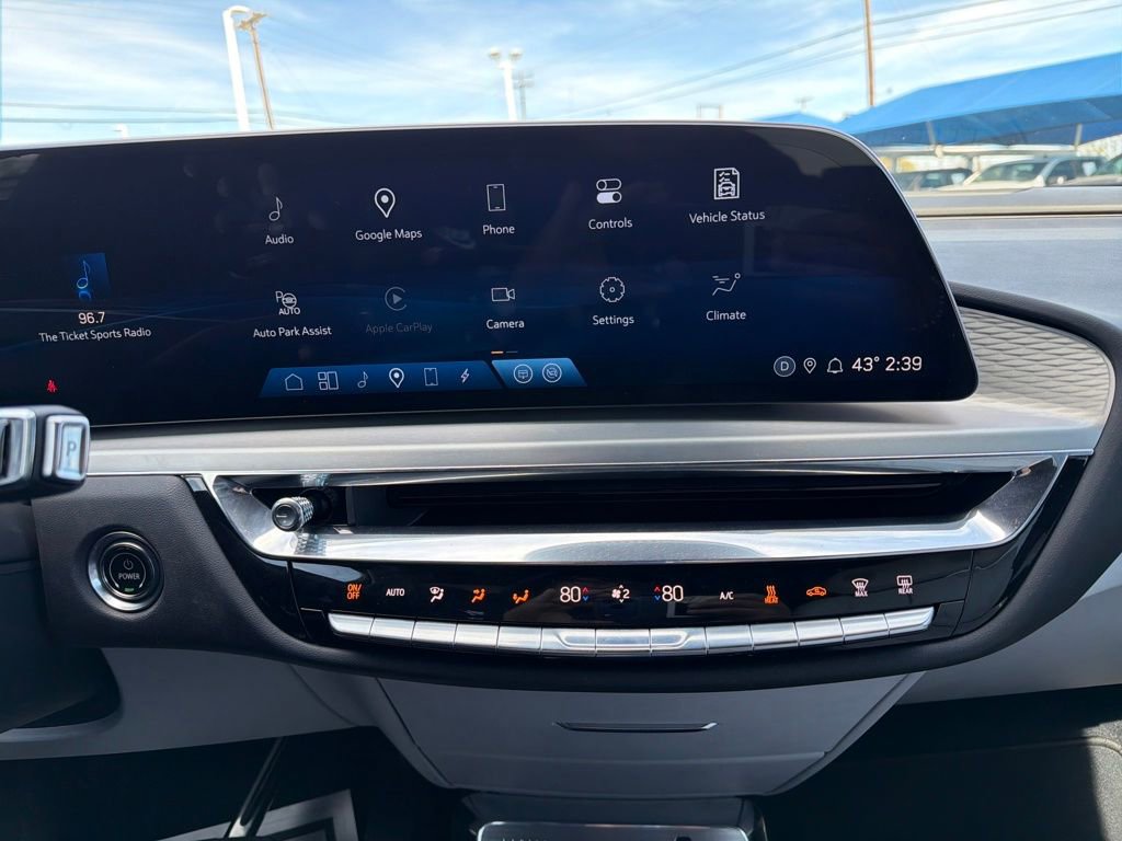 Used 2023 Cadillac Lyriq Luxury image 17