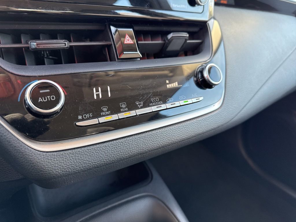 Certified 2022 Toyota Corolla LE image 30