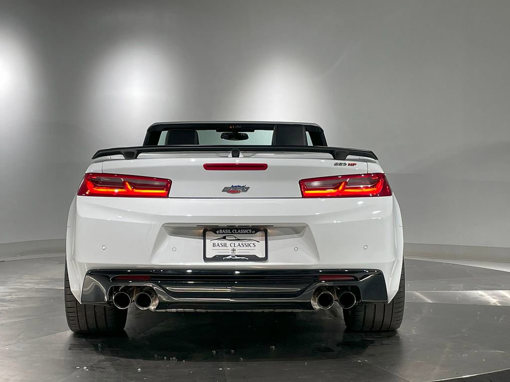 Used 2018 Chevrolet Camaro SS RWD image 44