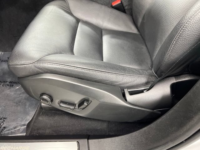 Used 2024 Volvo XC90 T8 Plus w/ Protection Package Premier AWD/4WD image 14