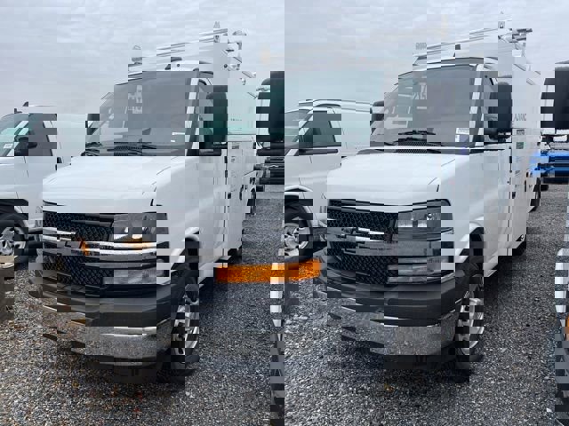 New 2025 Chevrolet Express 3500 w/ Power Convenience Package image 3
