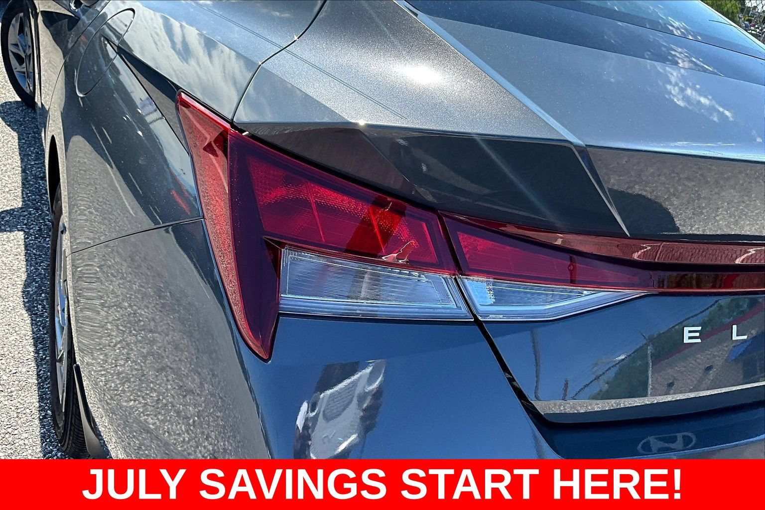 Used 2024 Hyundai Elantra SEL FWD image 25