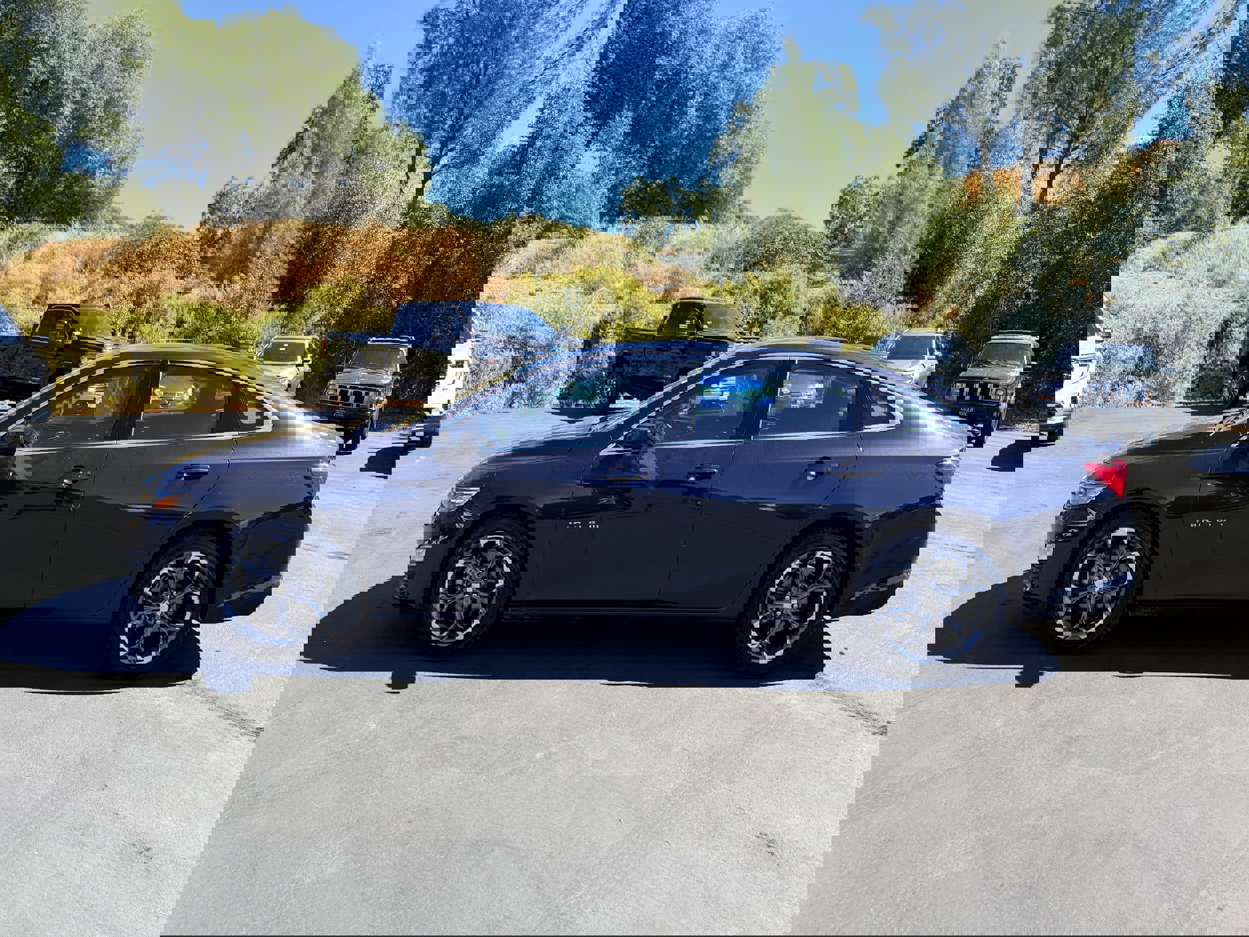 Used 2023 Chevrolet Malibu LT image 1