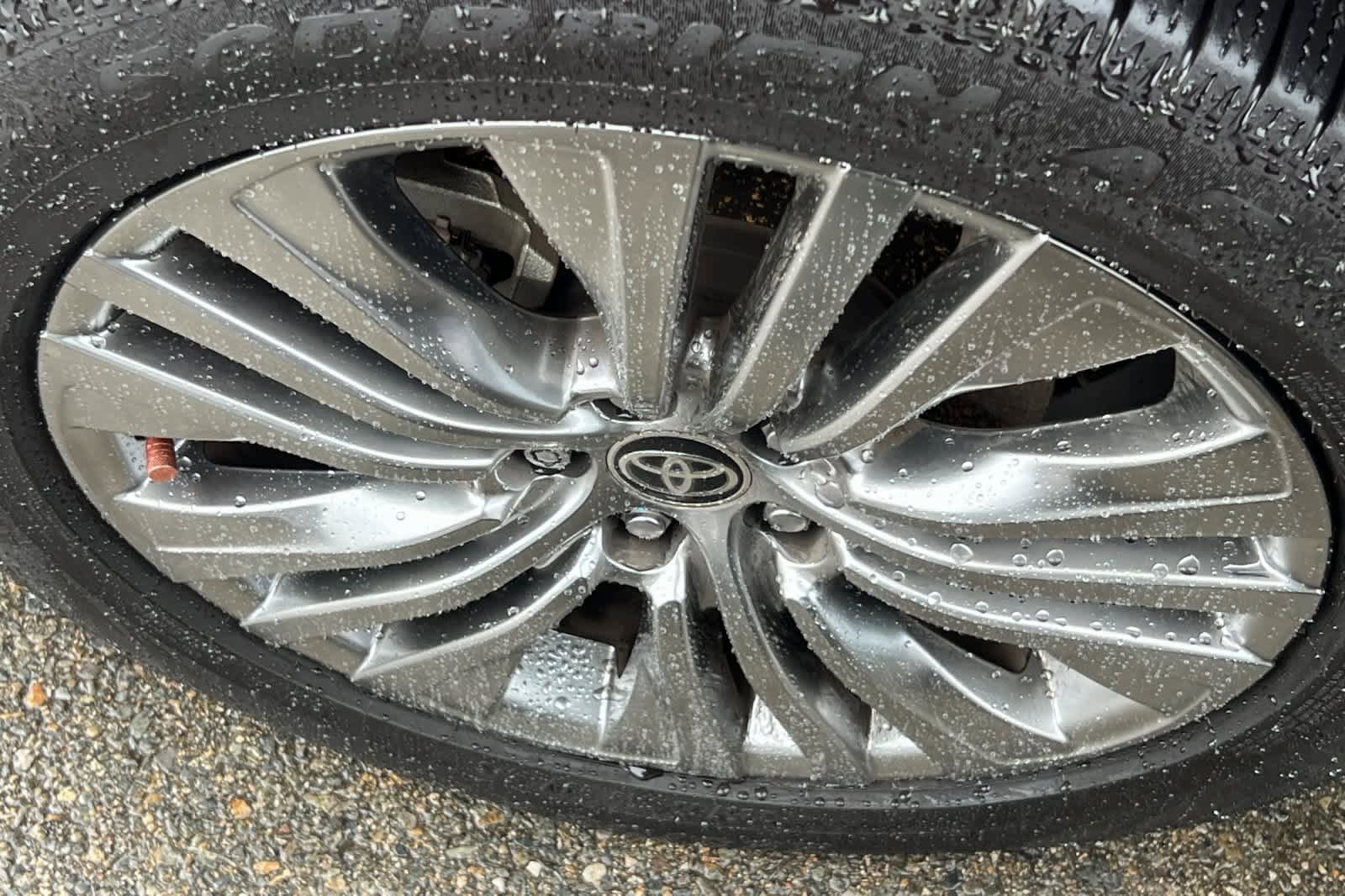 Used 2022 Toyota Venza XLE AWD/4WD image 10