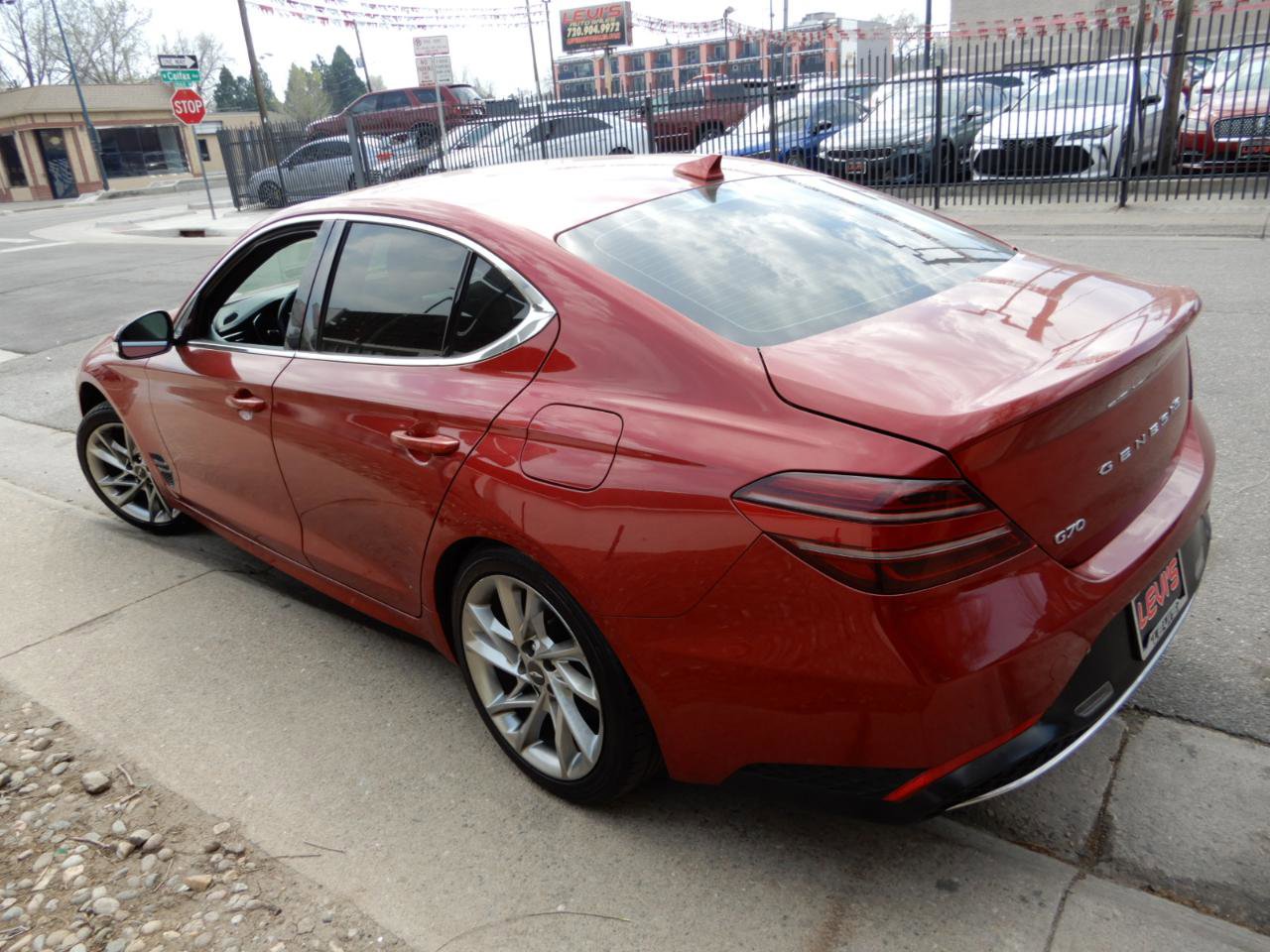 Used 2022 Genesis G70 2.0T image 7