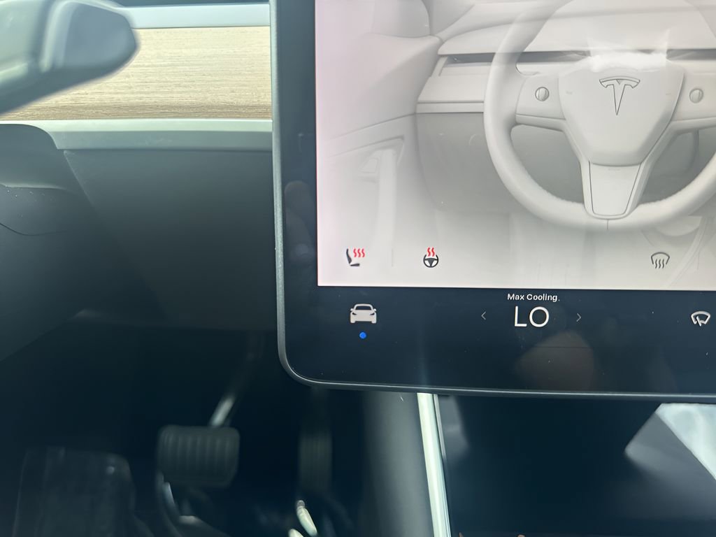 Used 2021 Tesla Model Y Long Range image 22