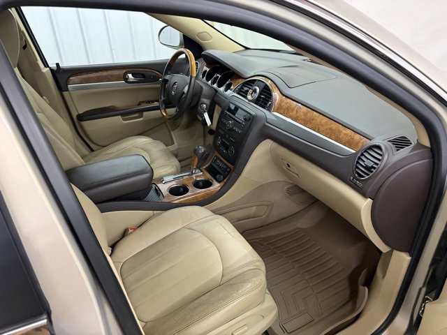 Used 2011 Buick Enclave CXL image 29