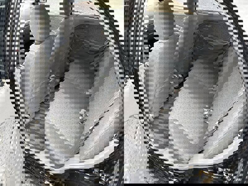 Used 2005 Kia Rio Sedan image 18