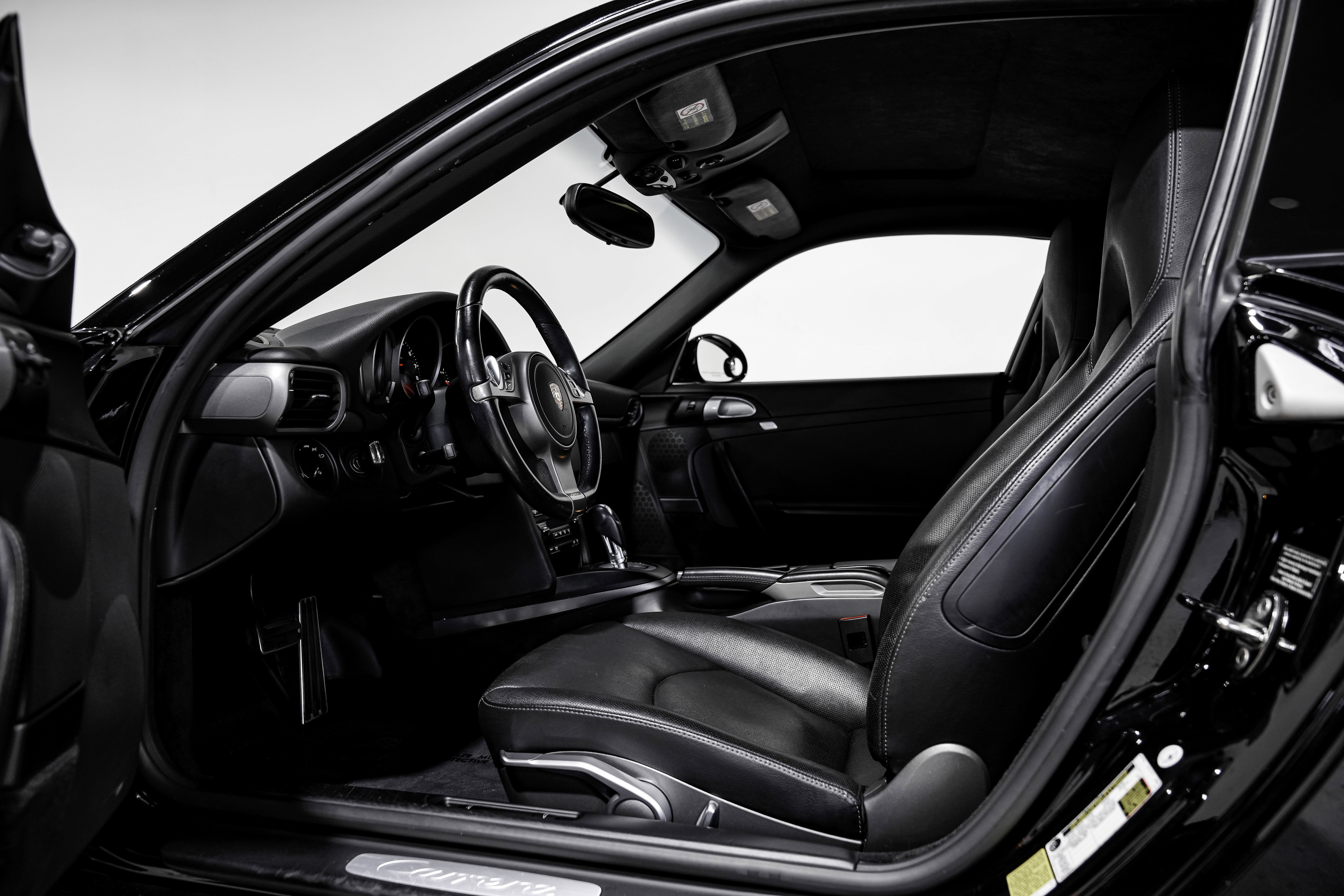 Used 2009 Porsche 911 Carrera image 16