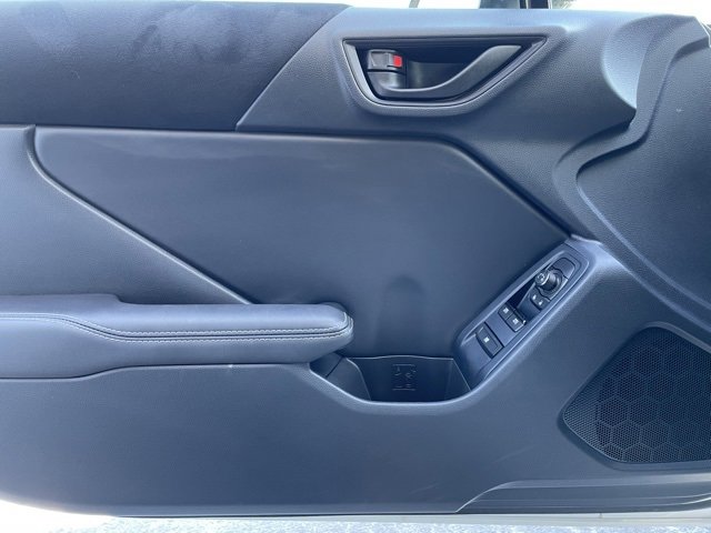 Used 2025 Toyota GR86 Premium w/ Performance Package image 9