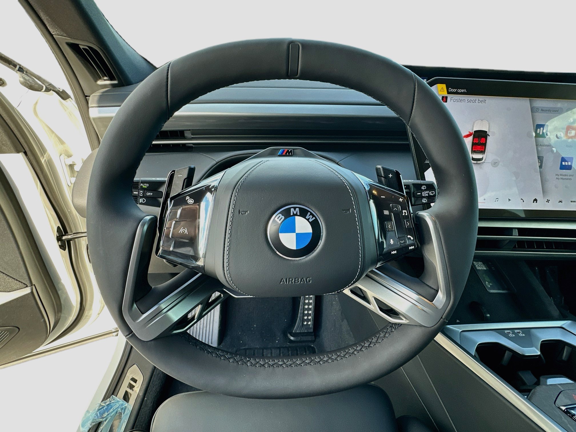 New 2027 BMW X5 xDrive40i w/ M Sport Professional Package AWD/4WD image 8