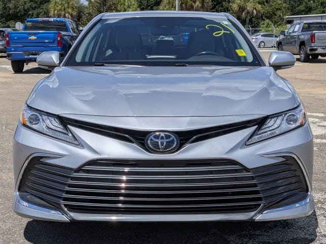 Used 2023 Toyota Camry XLE FWD image 9