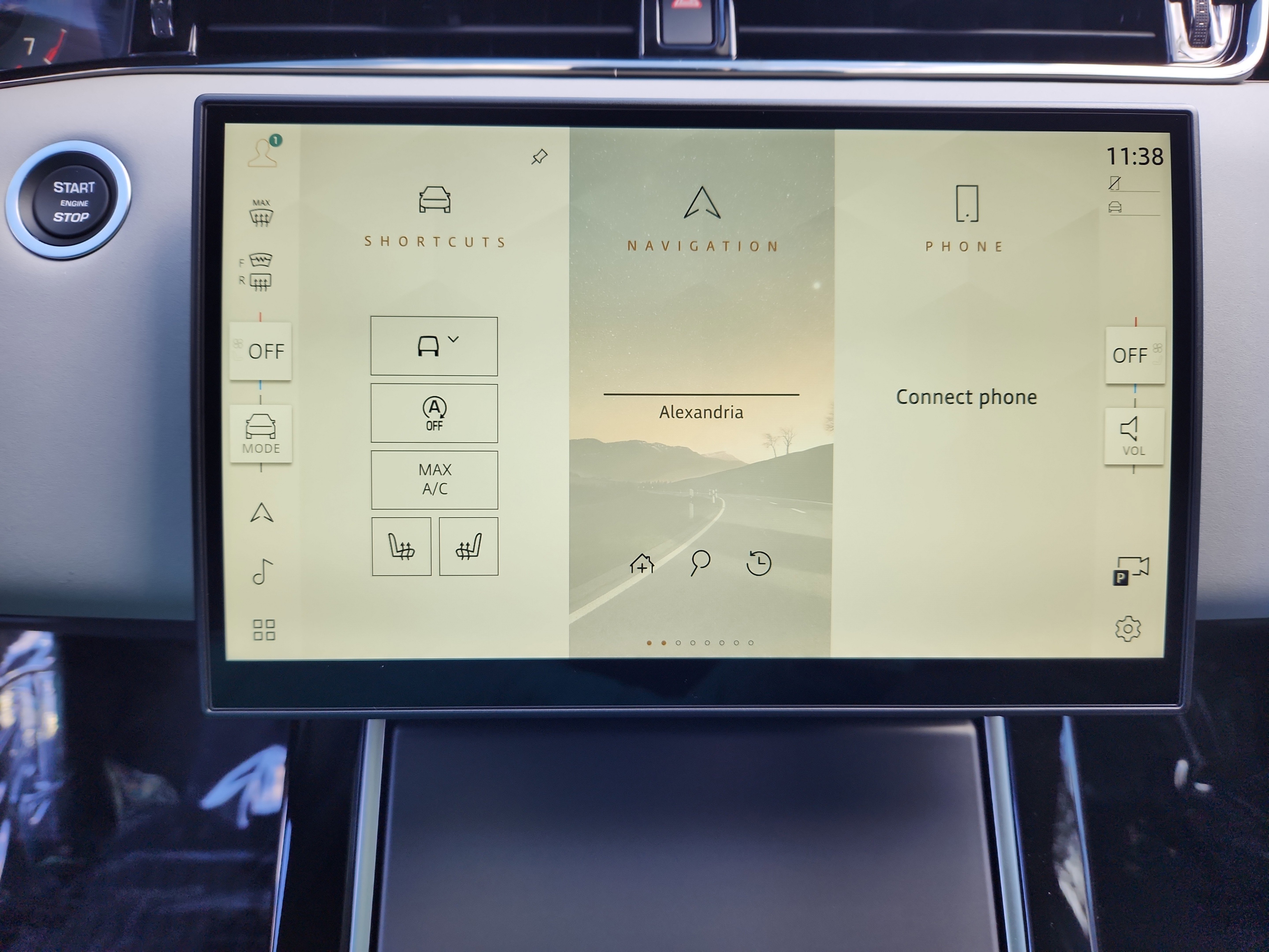 Certified 2026 Land Rover Range Rover Evoque S image 17