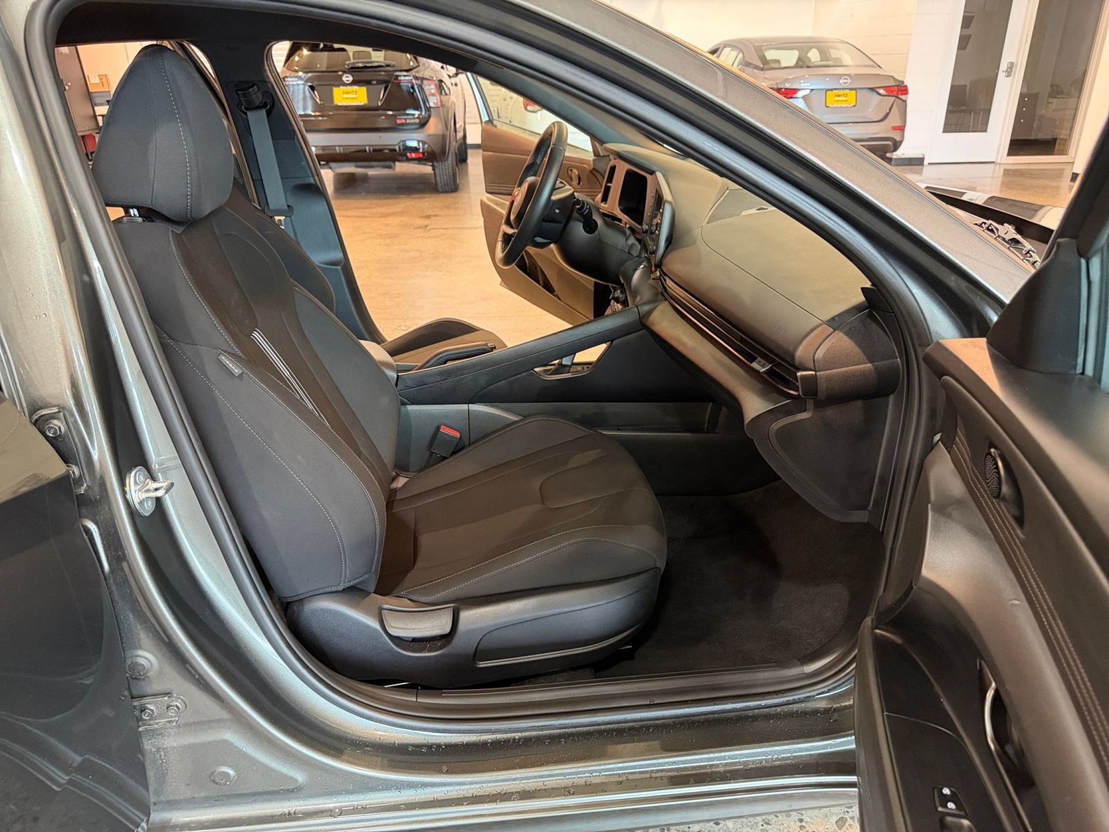 Used 2026 Hyundai Elantra Sport FWD image 34