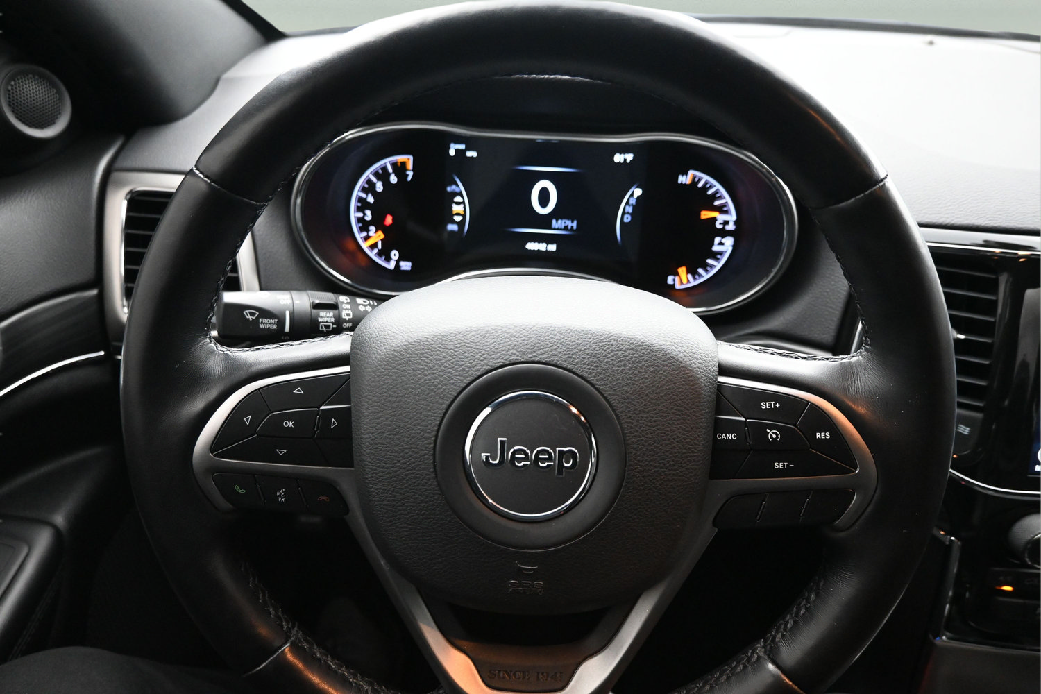 Used 2022 Jeep Grand Cherokee Limited AWD/4WD image 8