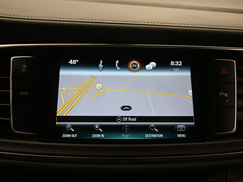 Used 2018 Buick Enclave Essence AWD/4WD image 19