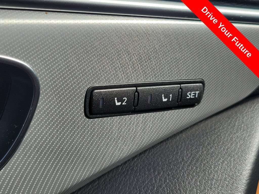 Used 2024 INFINITI Q50 Luxe w/ Cargo Package AWD/4WD image 18