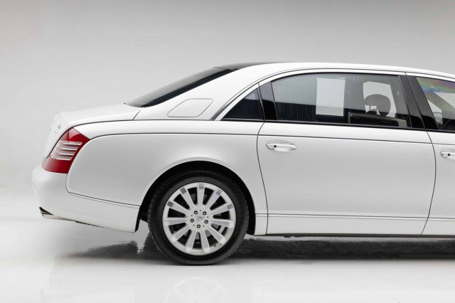 Used 2009 Maybach 62 S RWD image 21