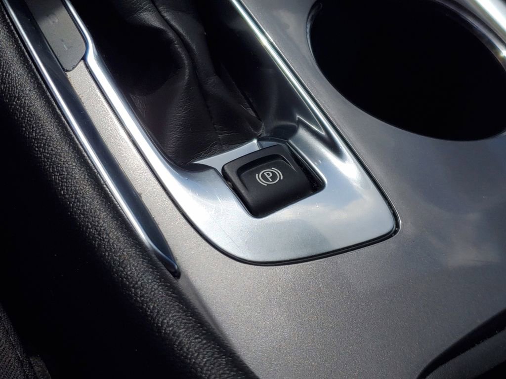 Used 2024 Chevrolet Malibu LT image 30