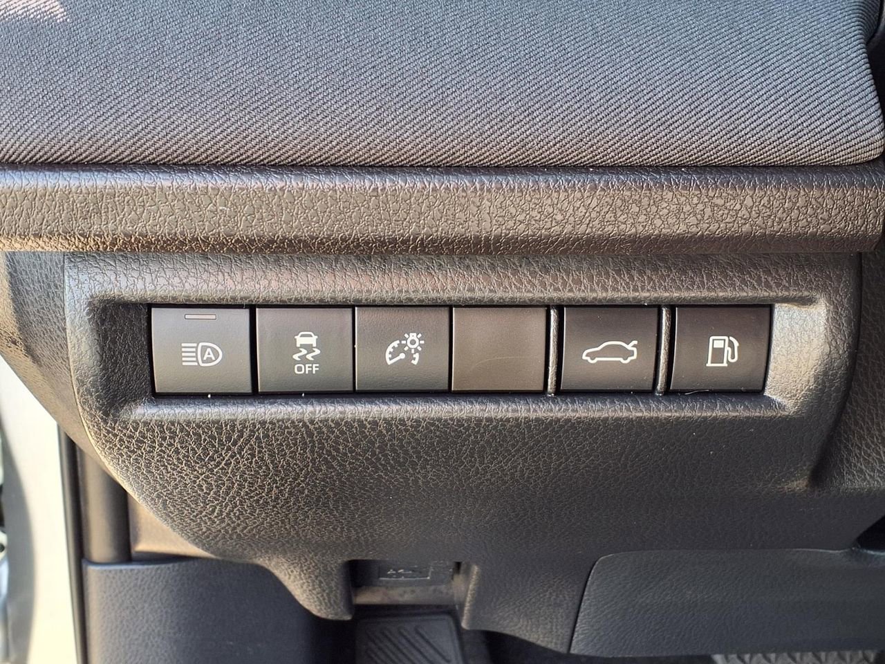 Used 2026 Toyota Camry LE image 15