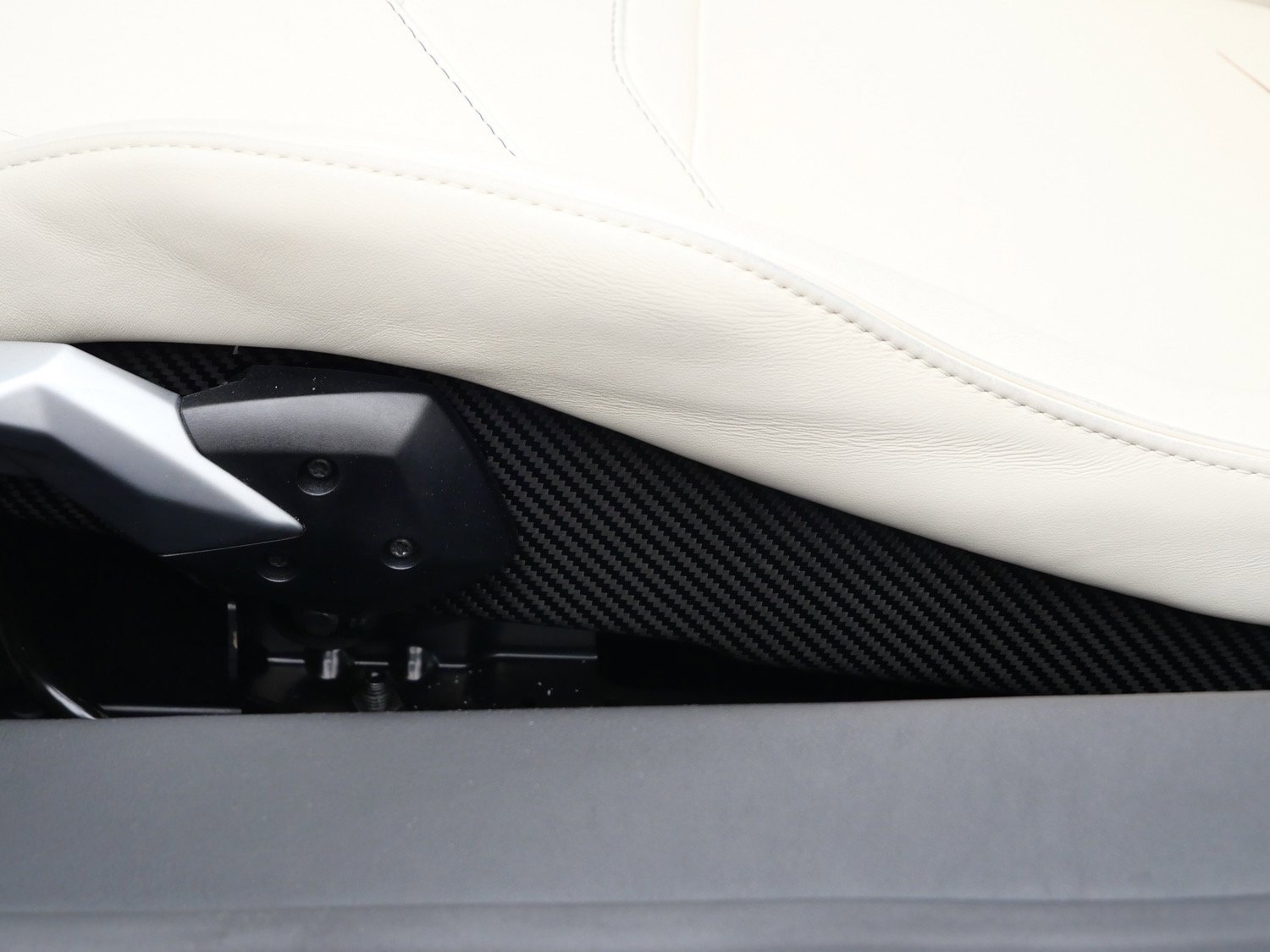 Used 2024 Lamborghini Huracan EVO image 22