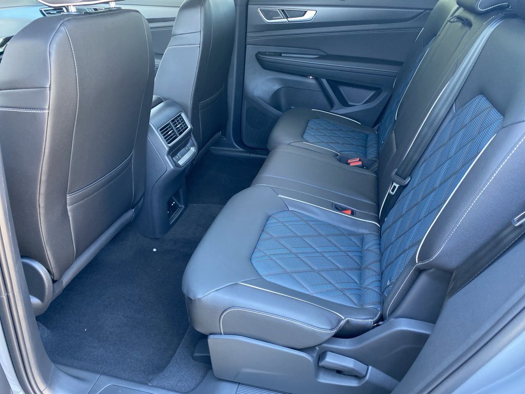 New 2025 Volkswagen Atlas Cross Sport SEL Premium R-Line image 24