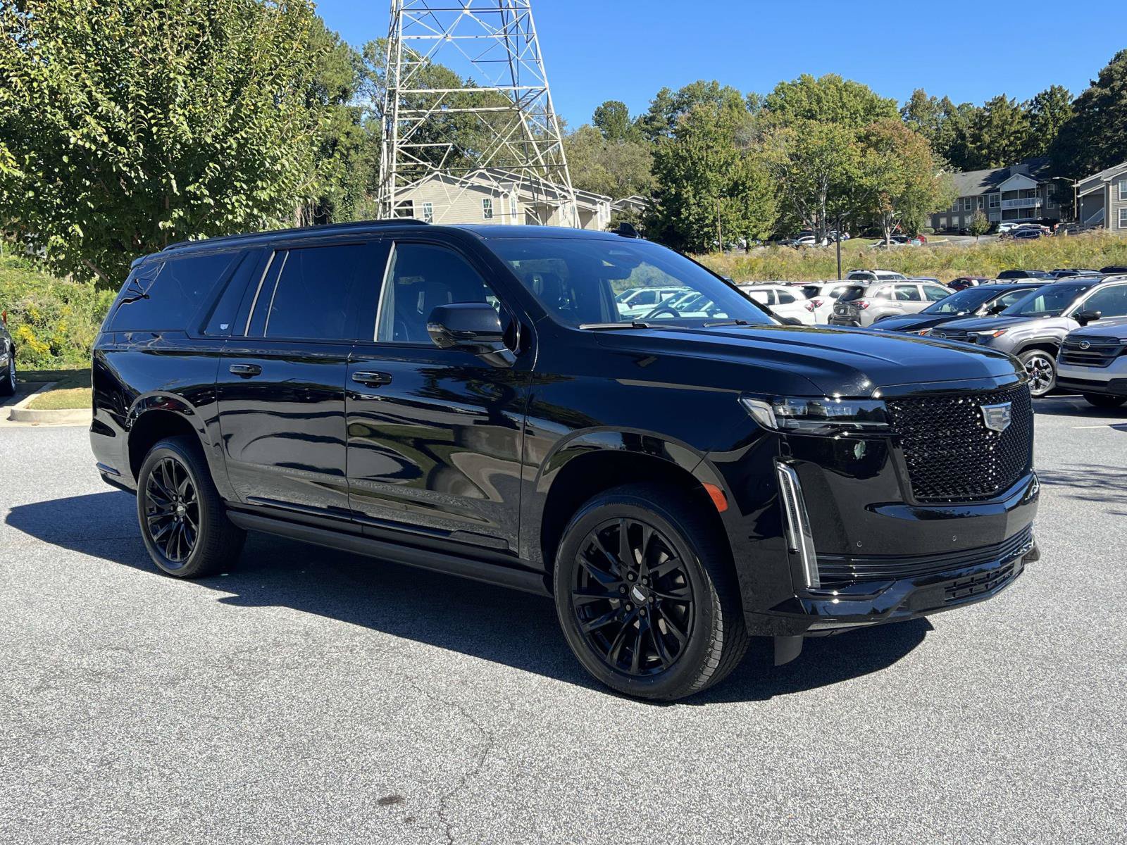 Used 2023 Cadillac Escalade ESV Sport Platinum w/ LPO, ONYX Package AWD/4WD image 7