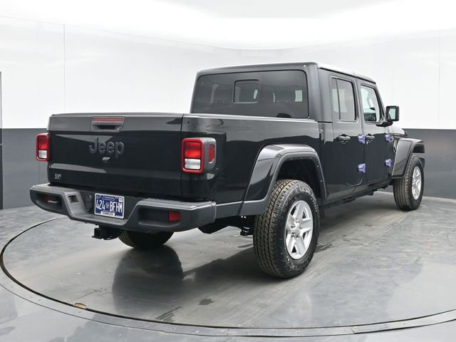 Used 2022 Jeep Gladiator Sport image 13