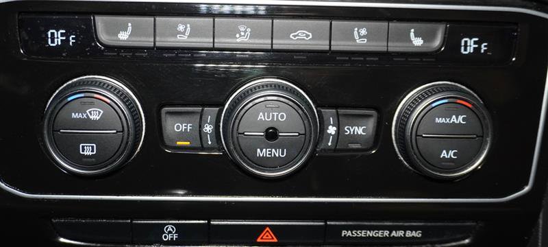 Used 2021 Volkswagen Atlas Cross Sport SEL Premium image 20