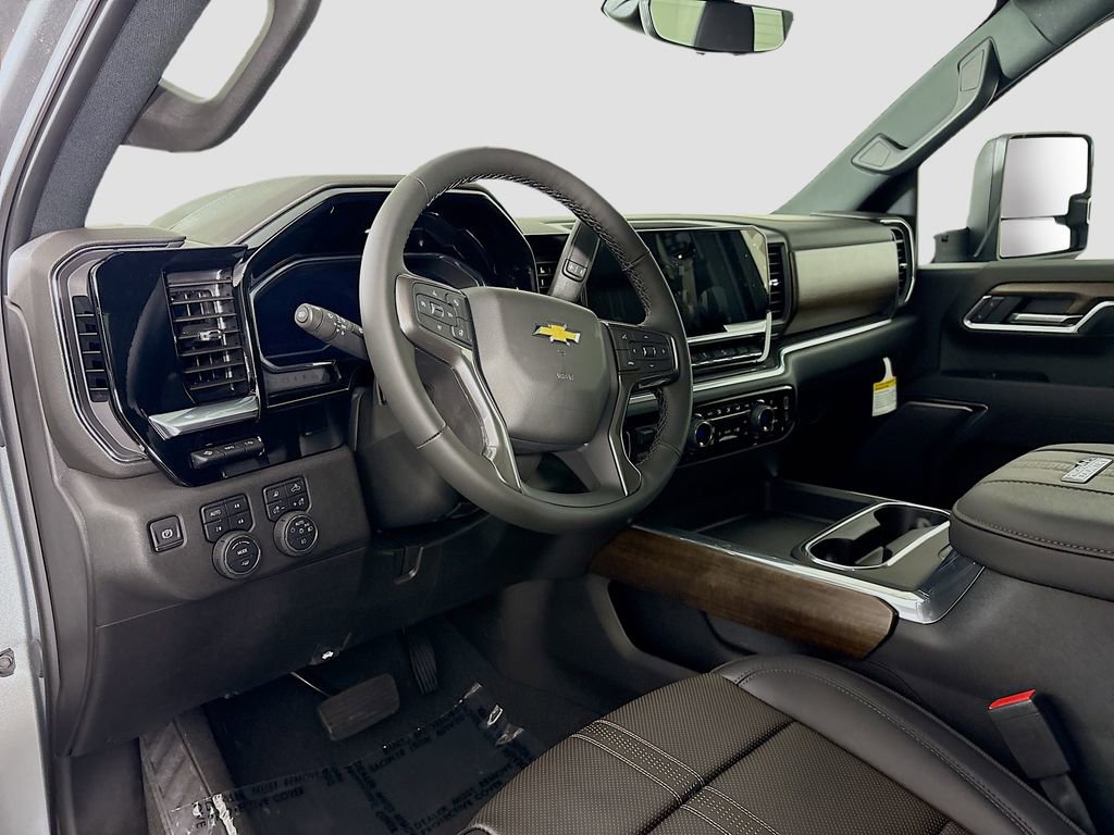 New 2025 Chevrolet Silverado 3500 High Country w/ Technology Package image 9