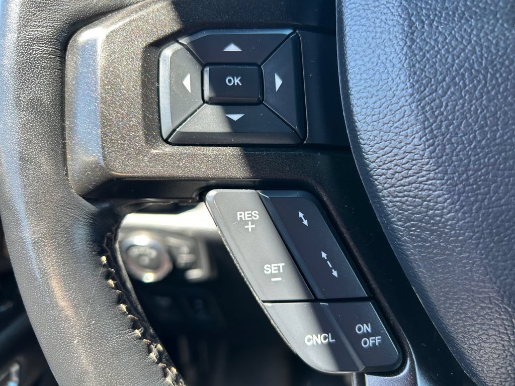 Used 2019 Ford Expedition Limited w/ Equipment Group 302A AWD/4WD image 21