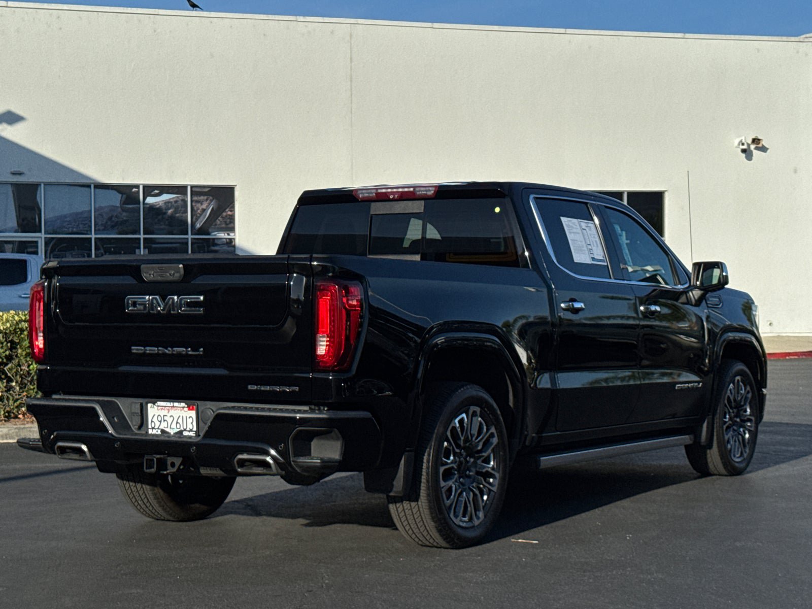 Certified 2023 GMC Sierra 1500 Denali Ultimate AWD/4WD image 15