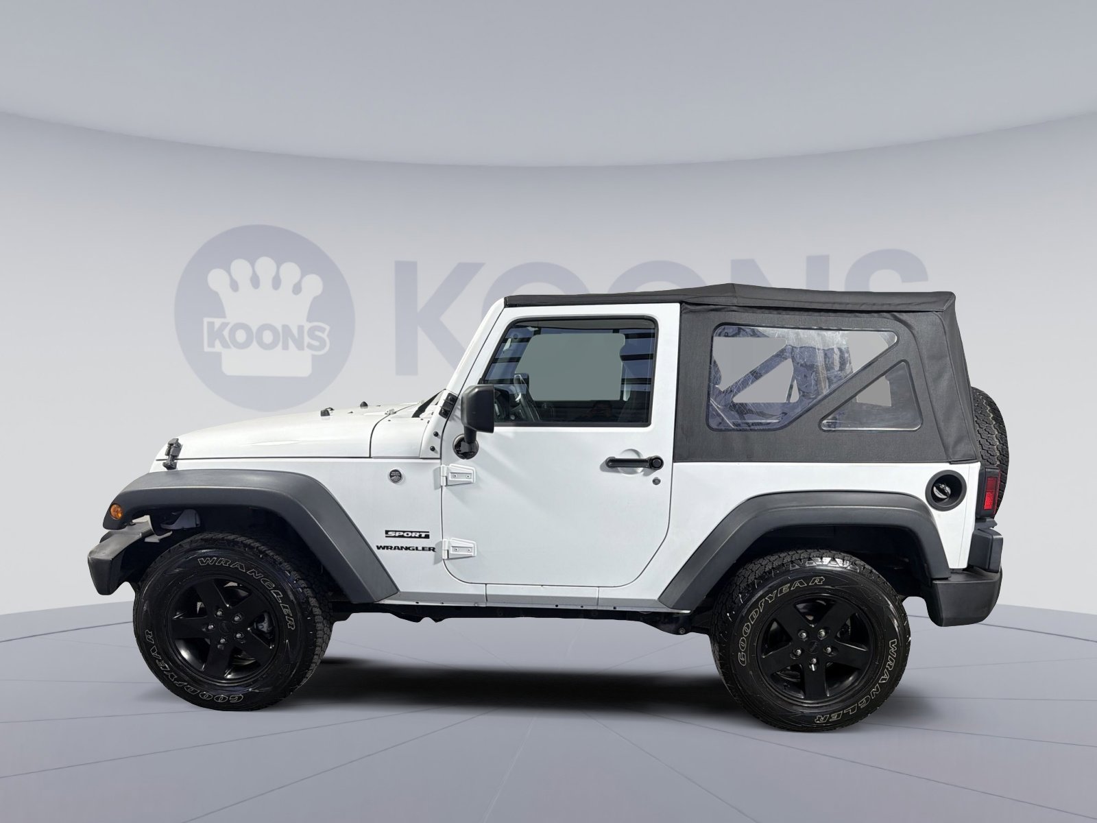 Used 2016 Jeep Wrangler Sport w/ Connectivity Group image 2