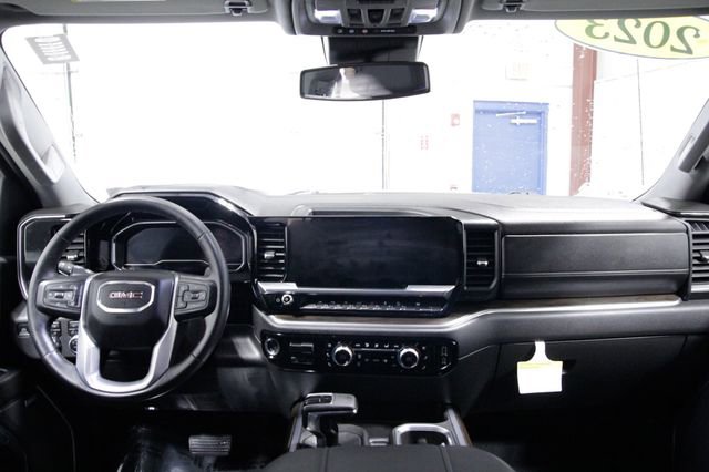 Used 2023 GMC Sierra 1500 SLT w/ SLT Premium Package image 16