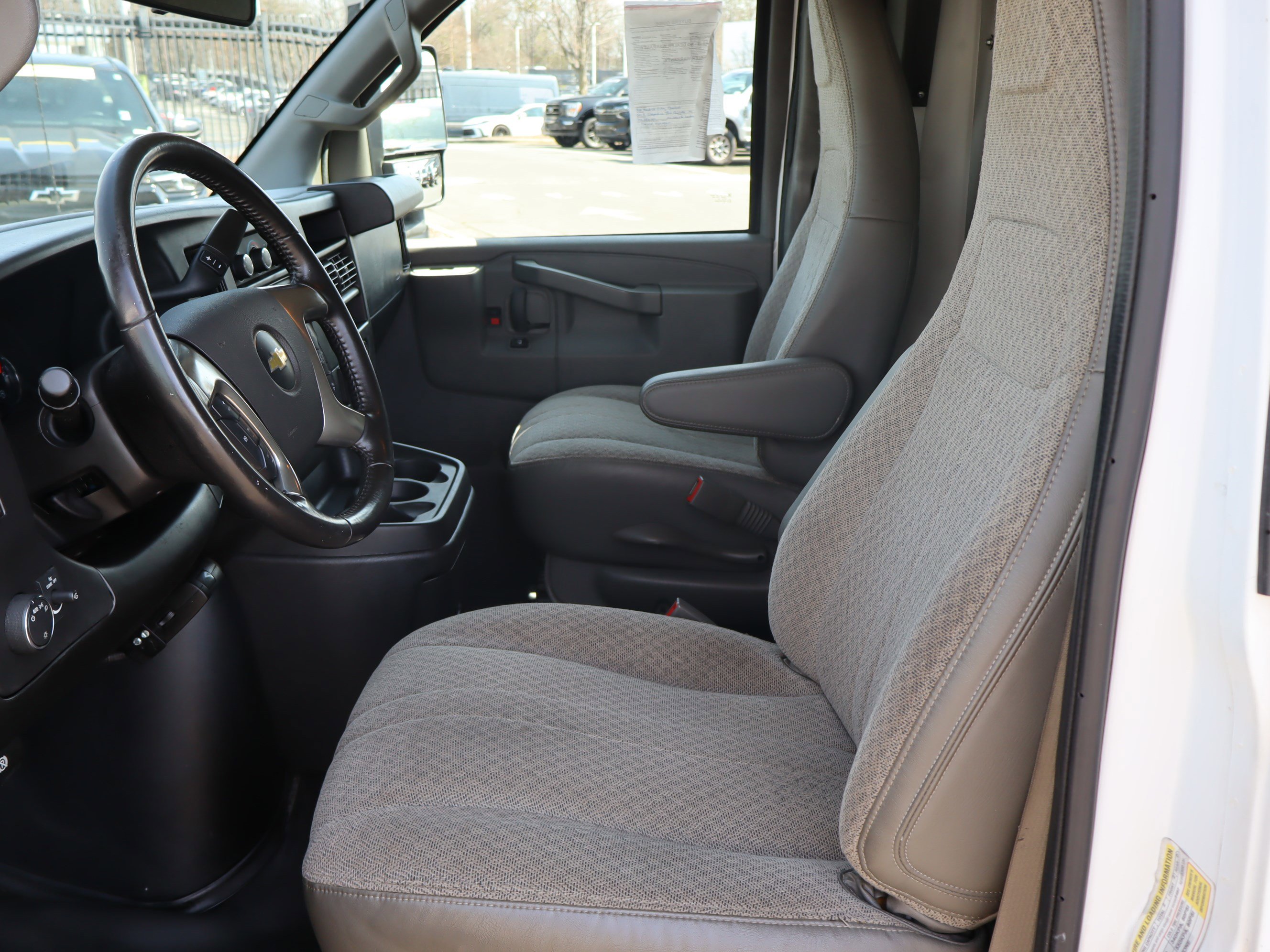 Used 2019 Chevrolet Express 3500 w/ Power Convenience Package image 15