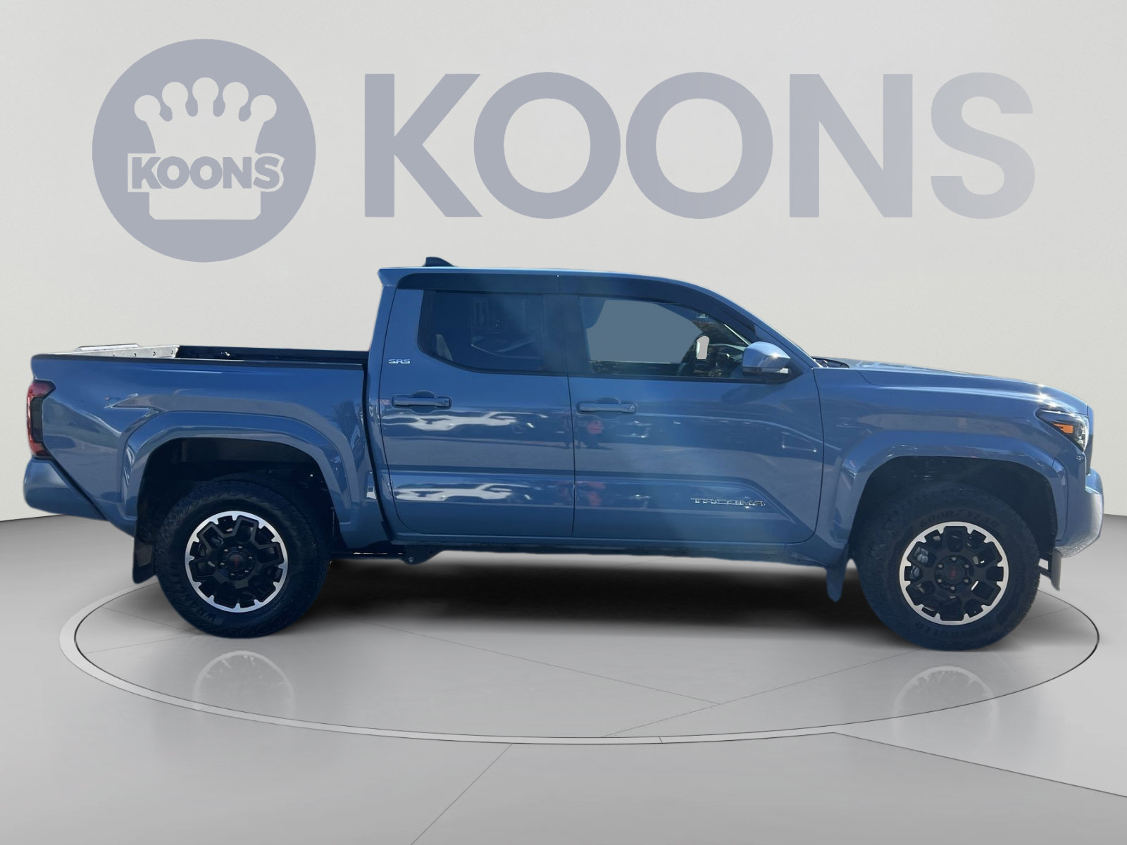 Used 2026 Toyota Tacoma SR5 AWD/4WD image 8