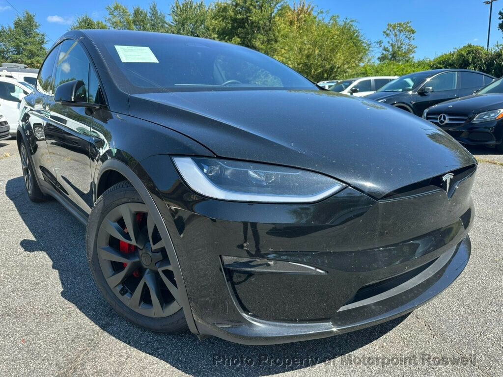 Used 2024 Tesla Model X Plaid image 3