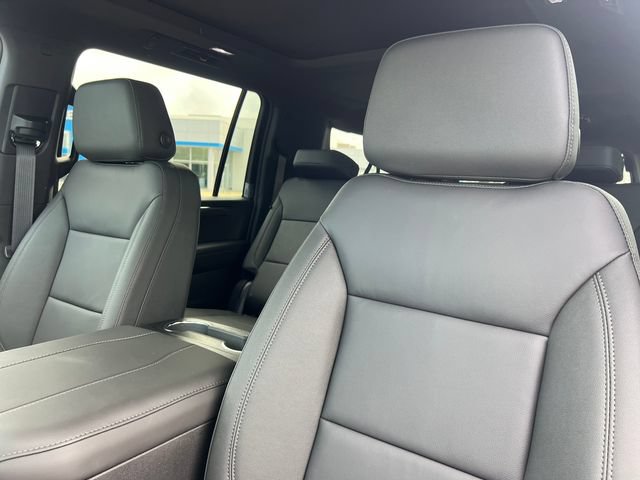 New 2026 Chevrolet Suburban LT w/ Comfort Package AWD/4WD image 13