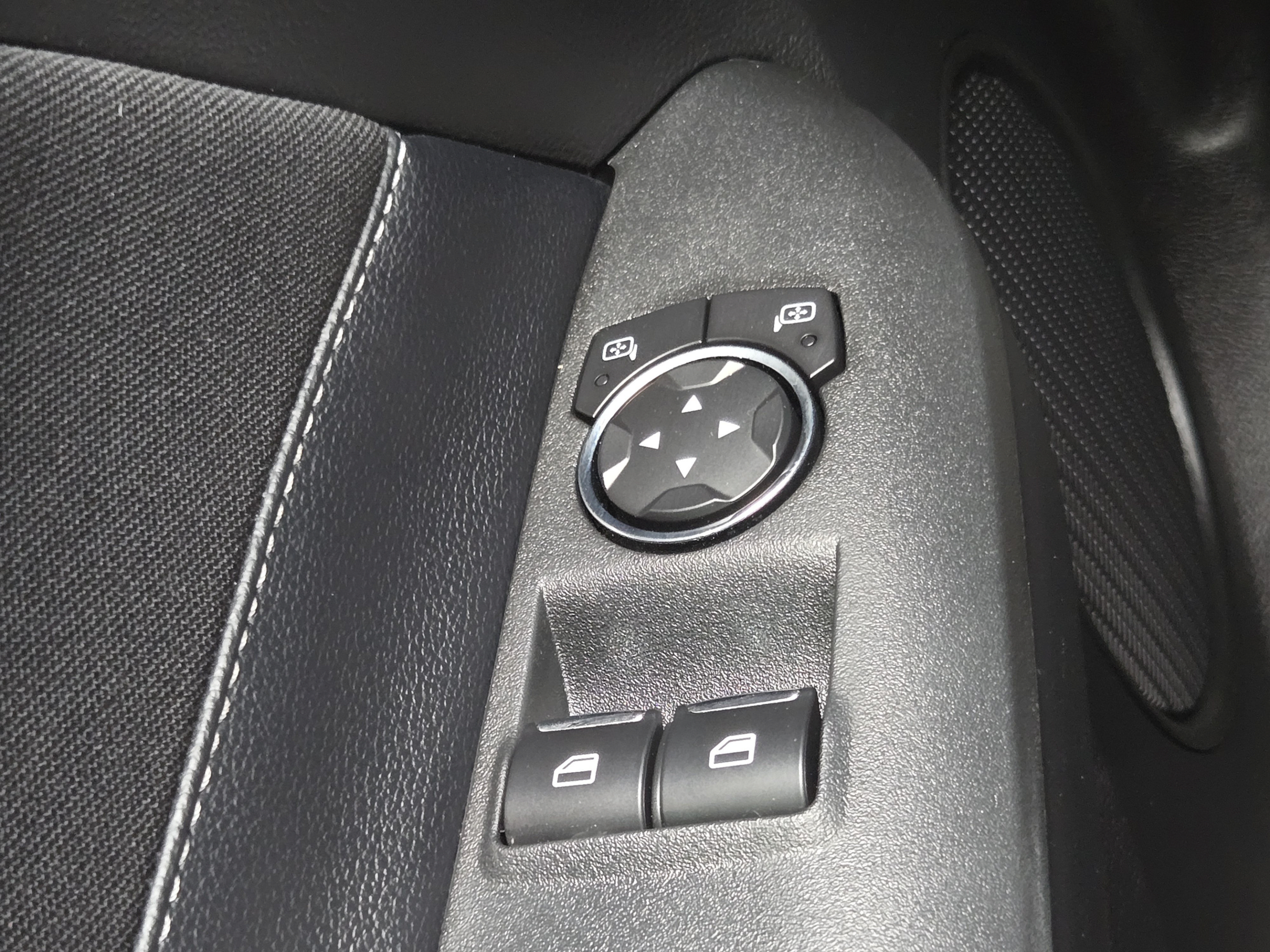 Used 2017 Ford Mustang GT RWD image 21