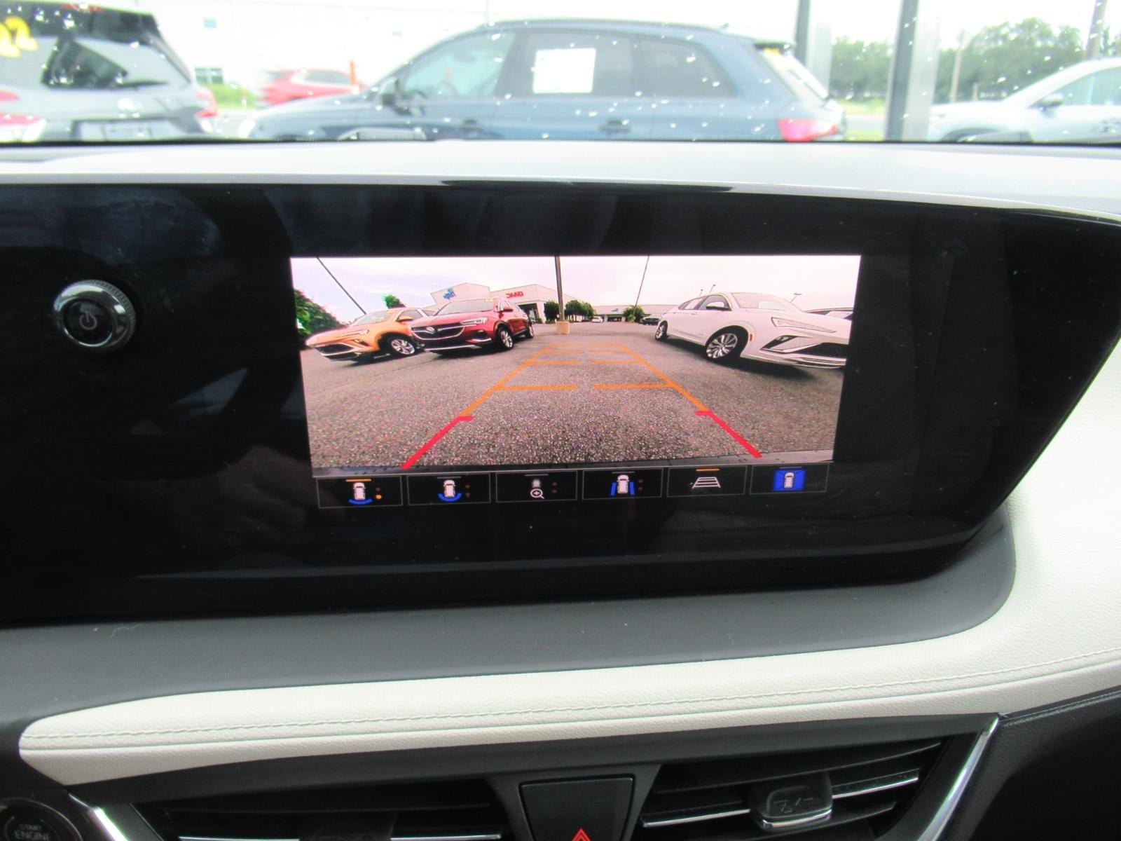 Used 2024 Buick Encore GX Sport Touring w/ Comfort Package FWD image 28
