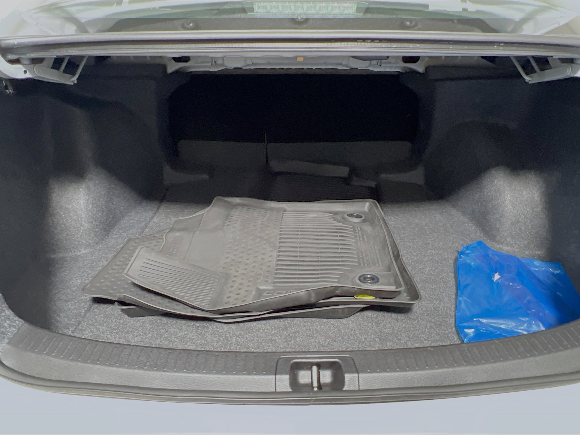 Used 2025 Toyota Corolla LE FWD image 33